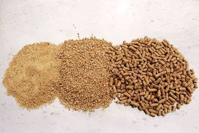 Pellet Feed vs Loose Feed: Which Is Better for Your Farm?